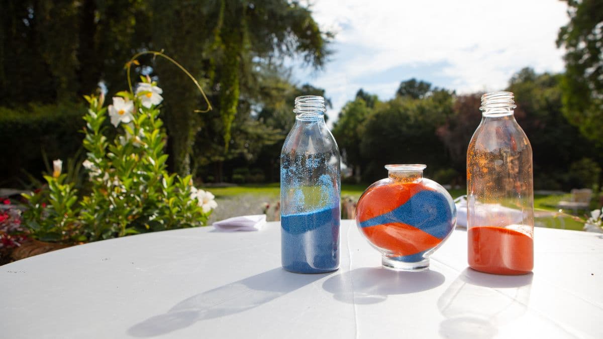 7 rituels modernes pour une cérémonie laïque pleine d’émotions - Conseils Qlikki pour organiser votre événement